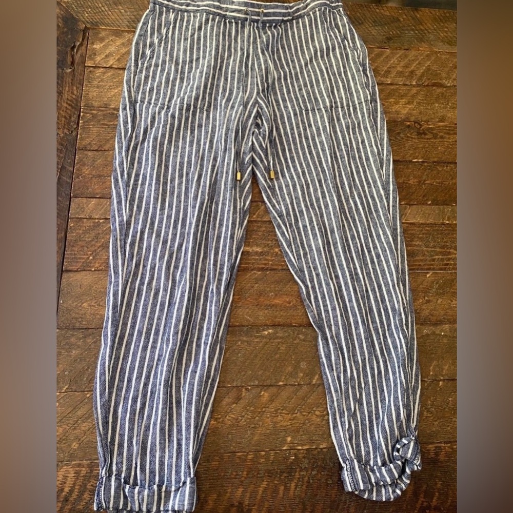 Women’s Pants (Size M)